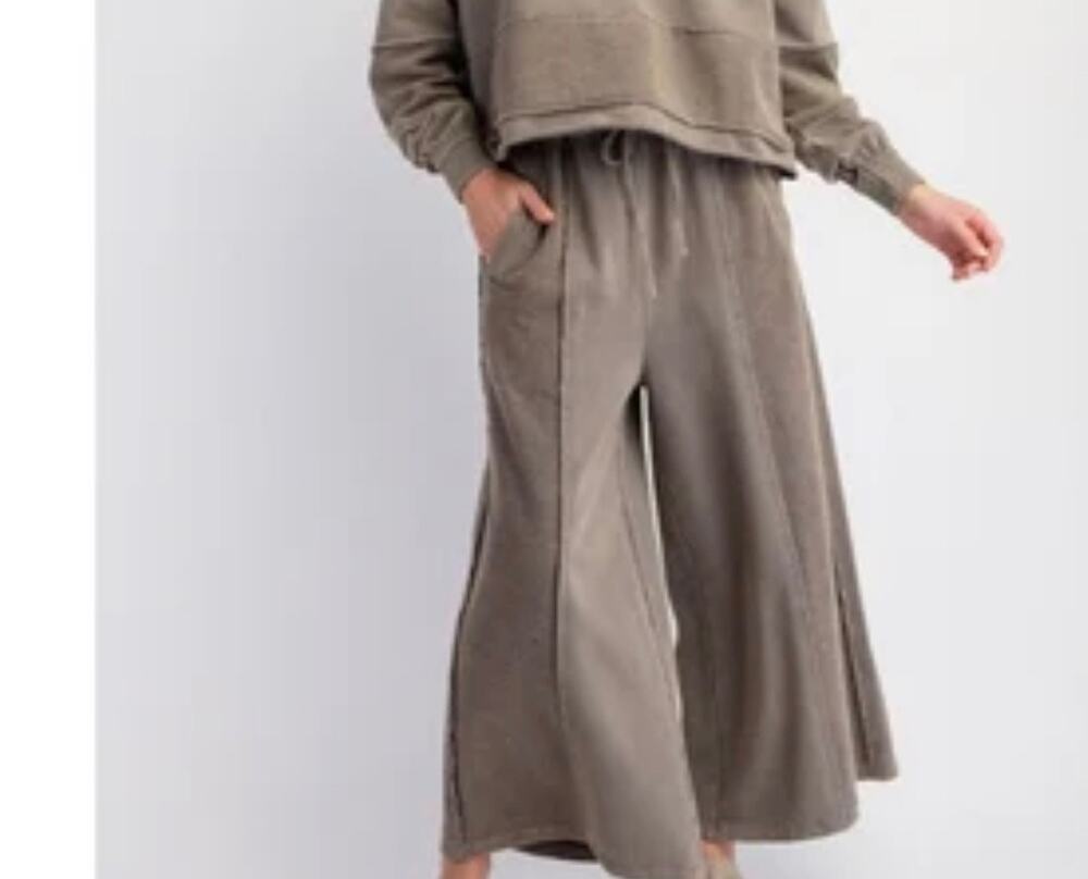 New Easel Kickin it palazzo sweatpants mineral wash wide leg sz L